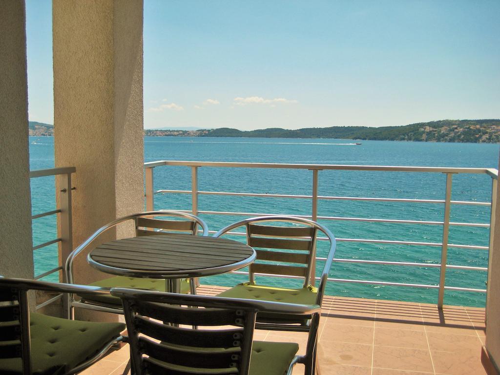 Apartments Marer Trogir Quarto foto