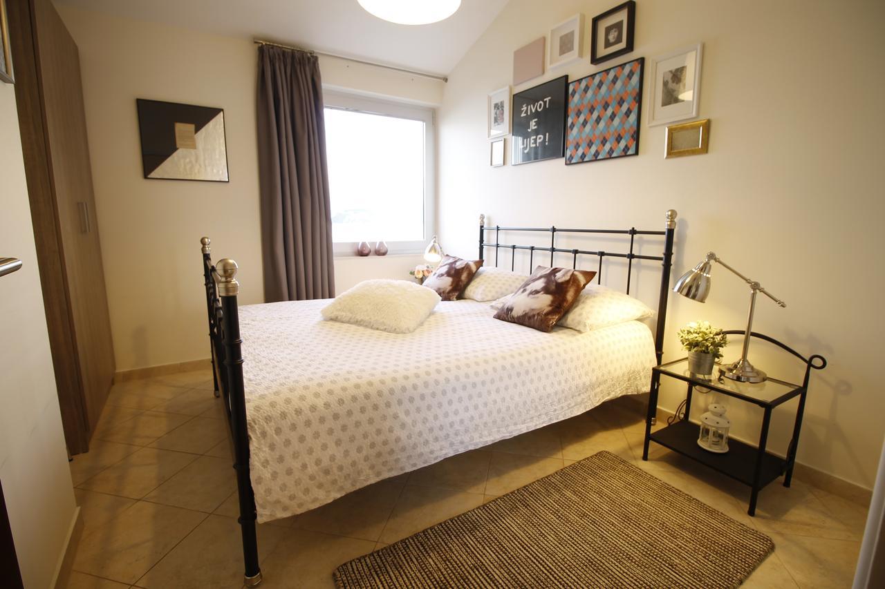 Apartments Marer Trogir Exterior foto